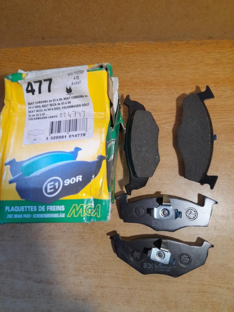 Plaquettes de frein avant Ibiza golf III MGA477 LesAnciennes.com