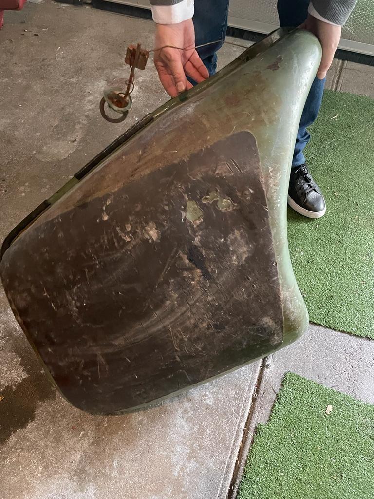 Réservoir JAGUAR XJ6 Série 3 à vendre Page 375