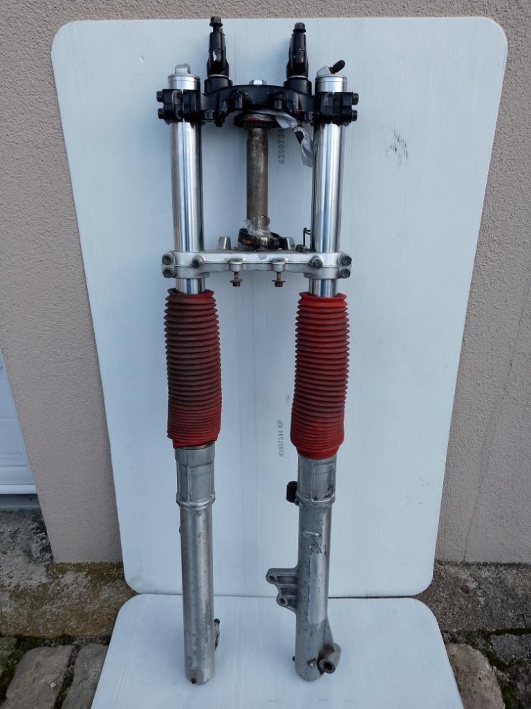 Fourche Yamaha 600 Ténéré 34L LesAnciennes.com