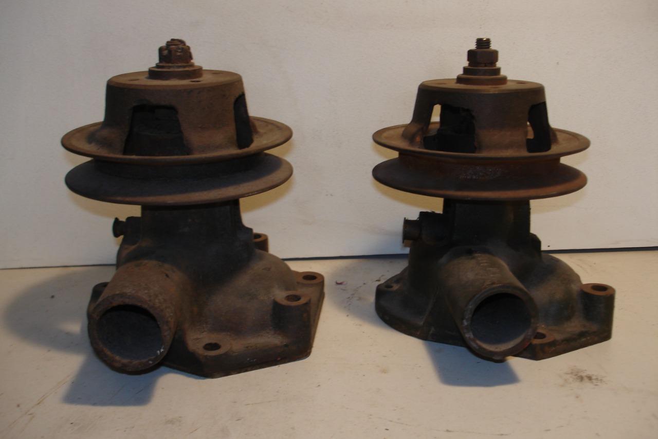 Pompe a eau citroen hy LesAnciennes.com