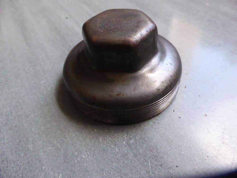 Chapeau de moyeu fileté (431.173) LesAnciennes.com