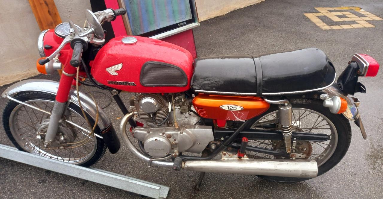HONDA CB 125 - 1970 LesAnciennes.com