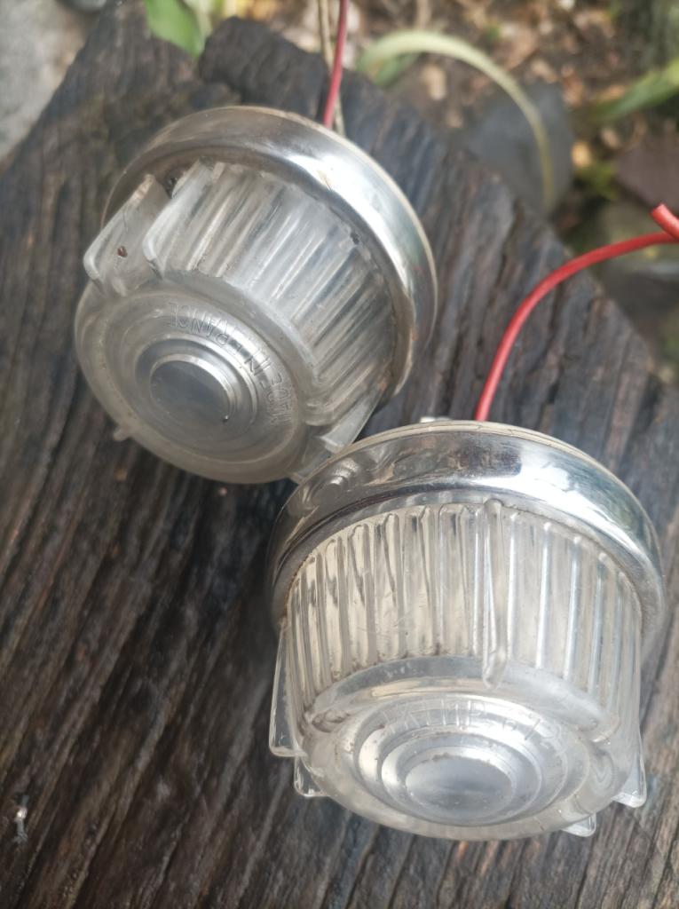 Clignotants RENAULT 4 (R4) Ondine LesAnciennes.com