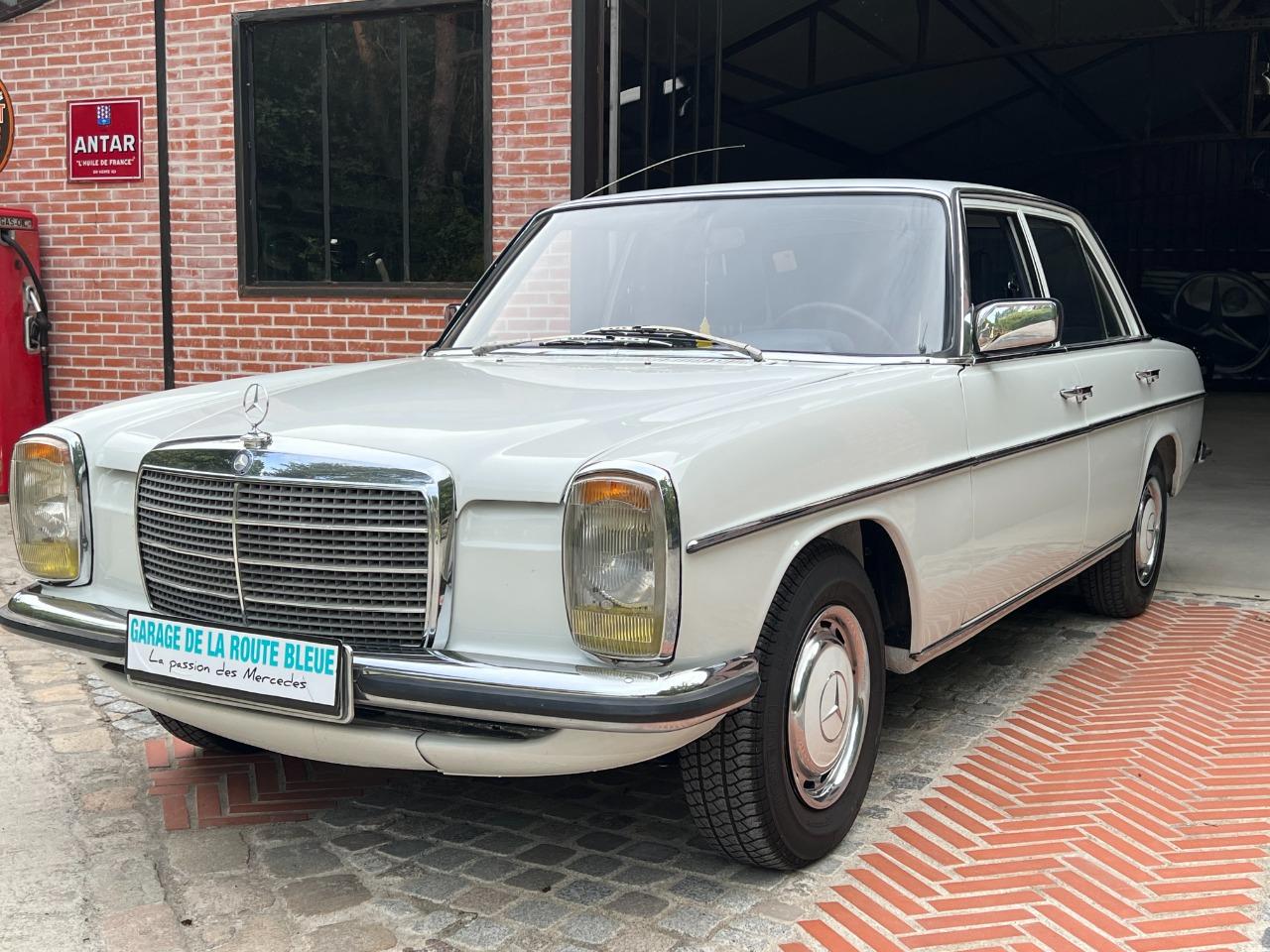 MERCEDES 240 D 114 - 1974 LesAnciennes.com
