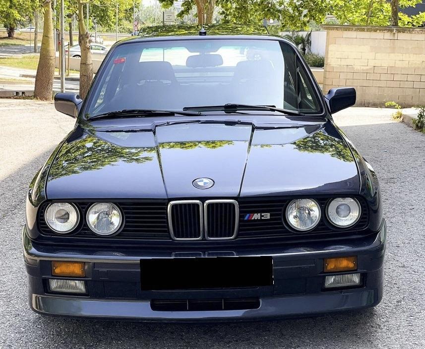 BMW M3 - 1988 LesAnciennes.com