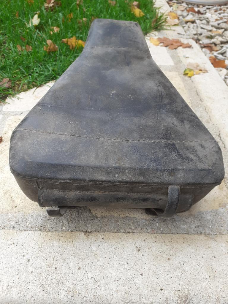 Selle MOTOBECANE Mobyx LesAnciennes.com