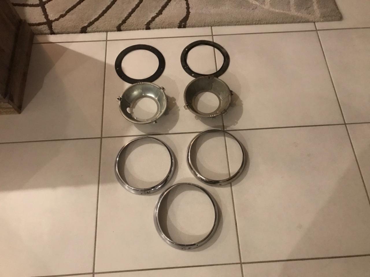 Lot de pièces AUSTIN Mini LesAnciennes.com