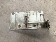 image_0-FERMETURE DE CAPOT RENAULT 8 (R8)