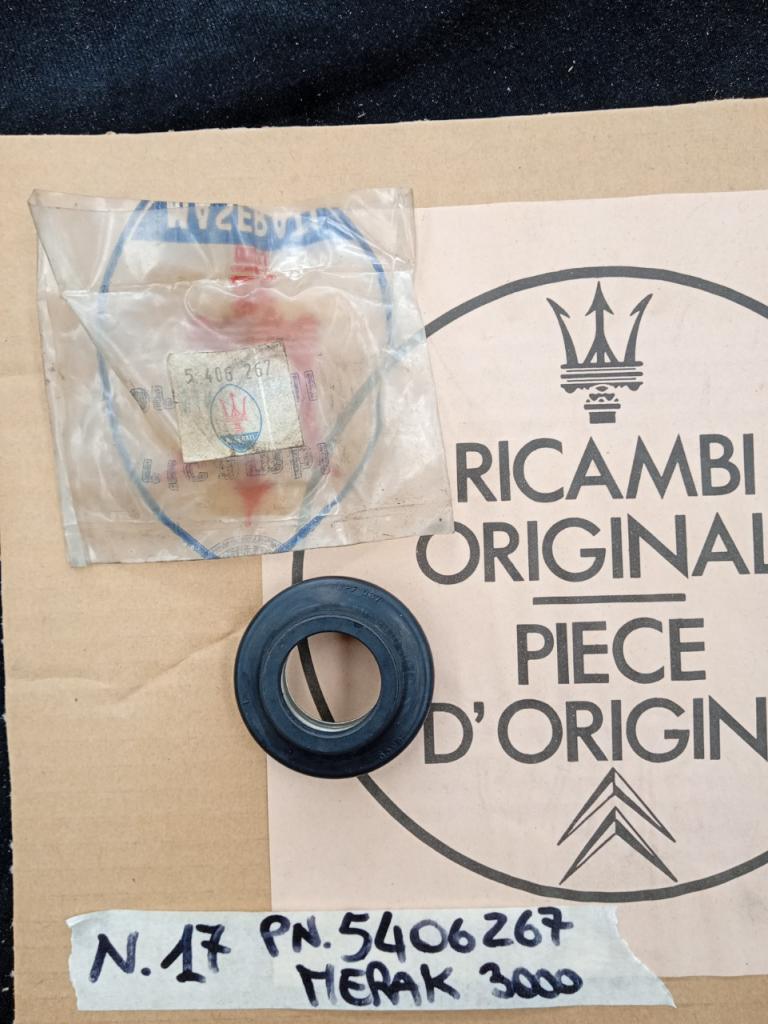 Bague d'étanchéité de pompe à eau Maserati Merak LesAnciennes.com