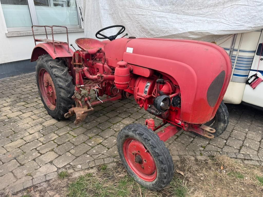 PORSCHE tracteur Porsche Standard Diesel - 1960 LesAnciennes.com