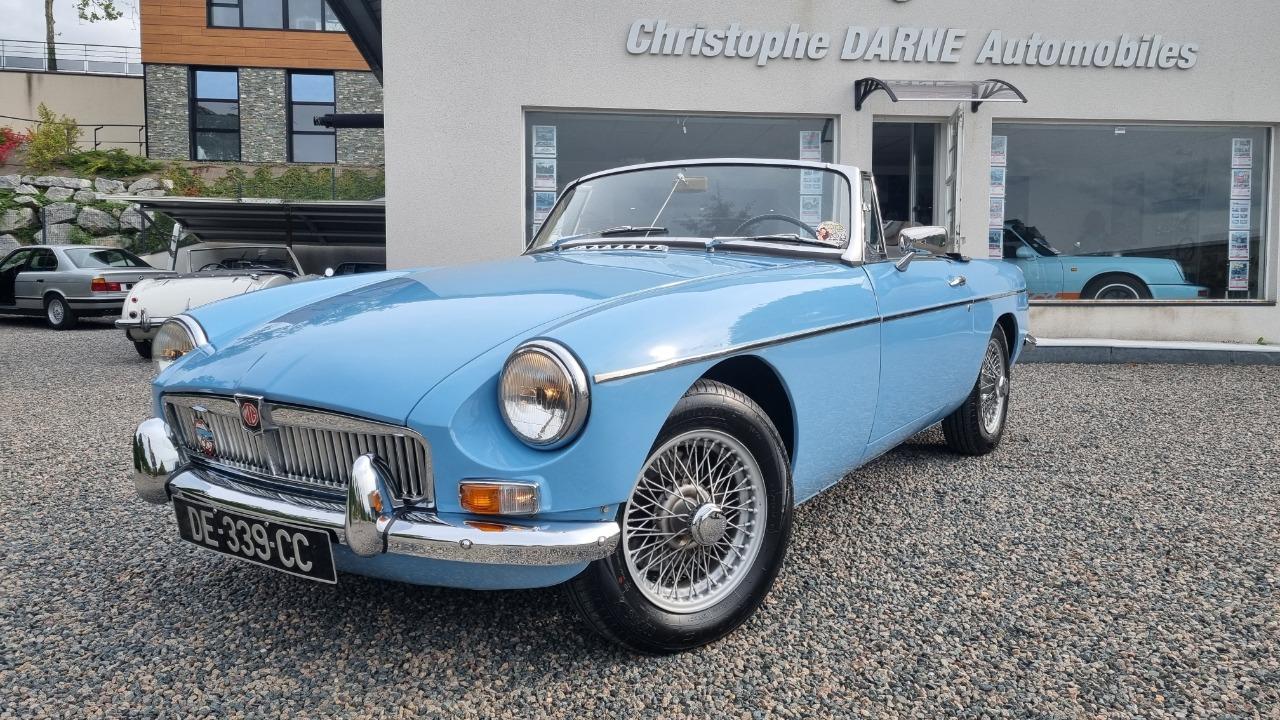 MG MGB Mk1 roadster - 1963 LesAnciennes.com