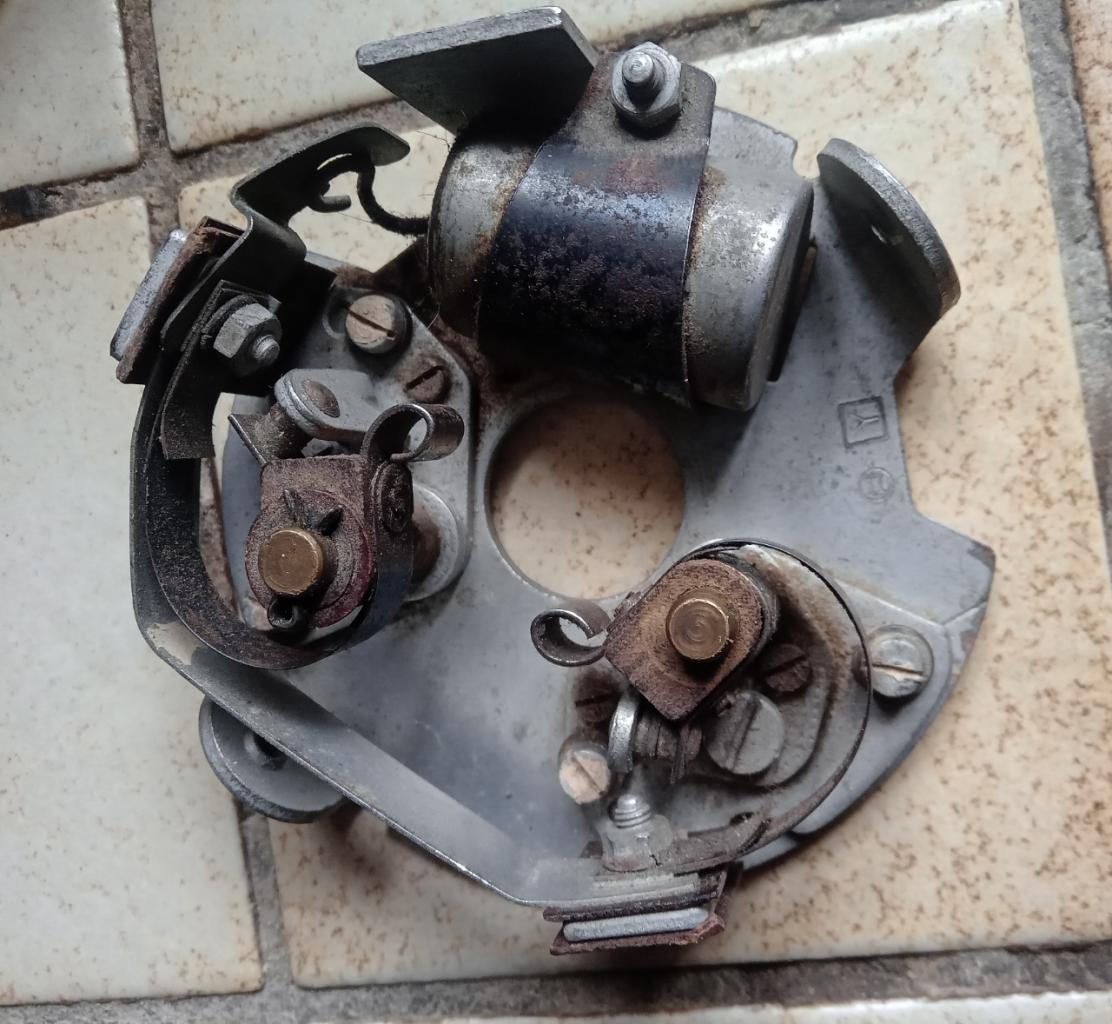 Plateau allumeur Bosch SIMCA Vedette V8 LesAnciennes.com