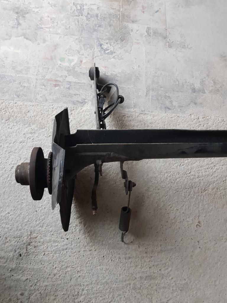 Lot de pièces AUDI 80 Cabriolet LesAnciennes.com