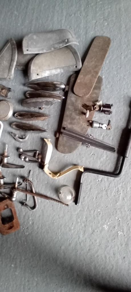 Lot de pièces CITROEN Traction LesAnciennes.com