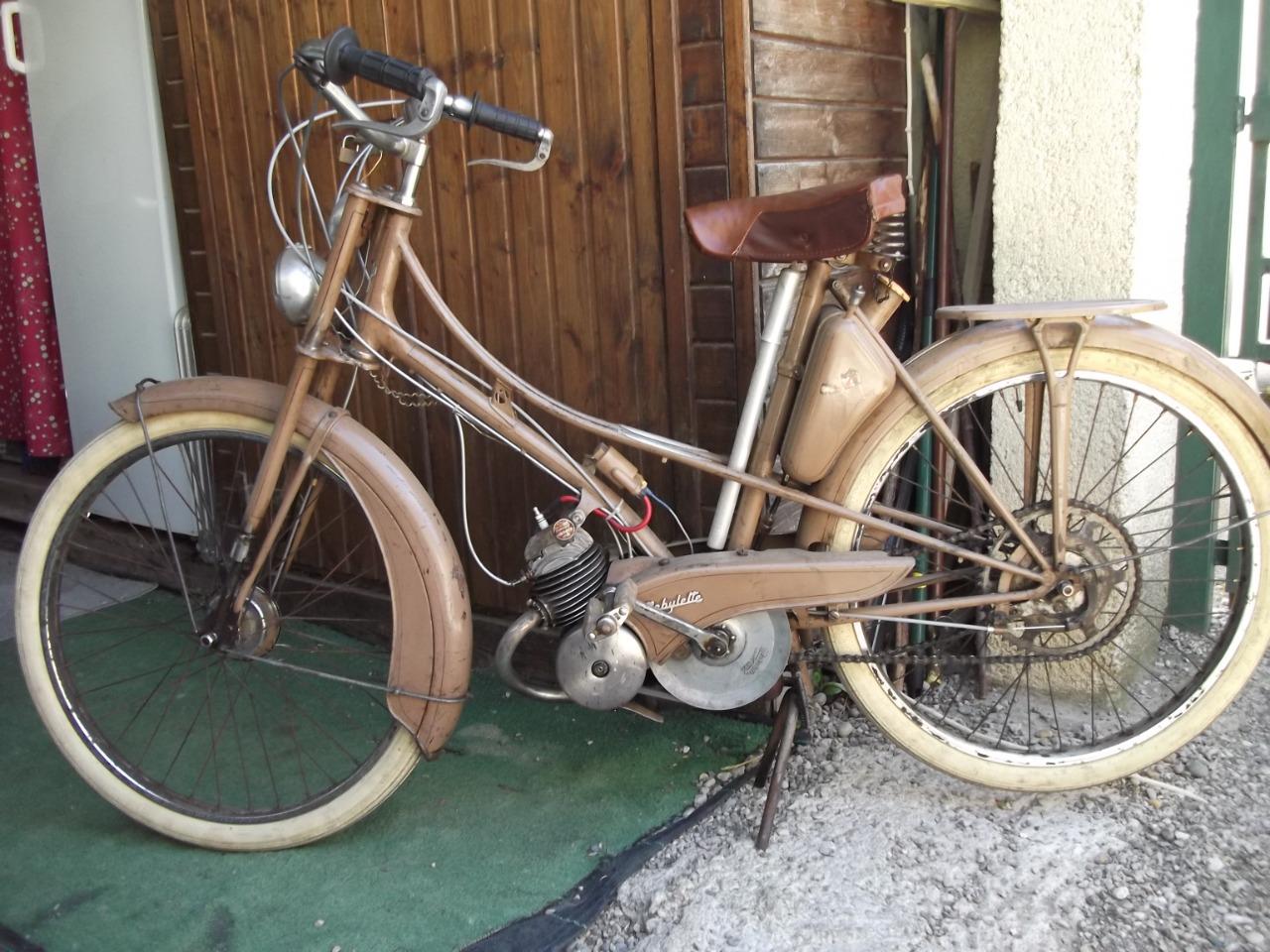Empiècement NOS Motobécane – Ancien Stock Jamais Monté, Pour Pièces
