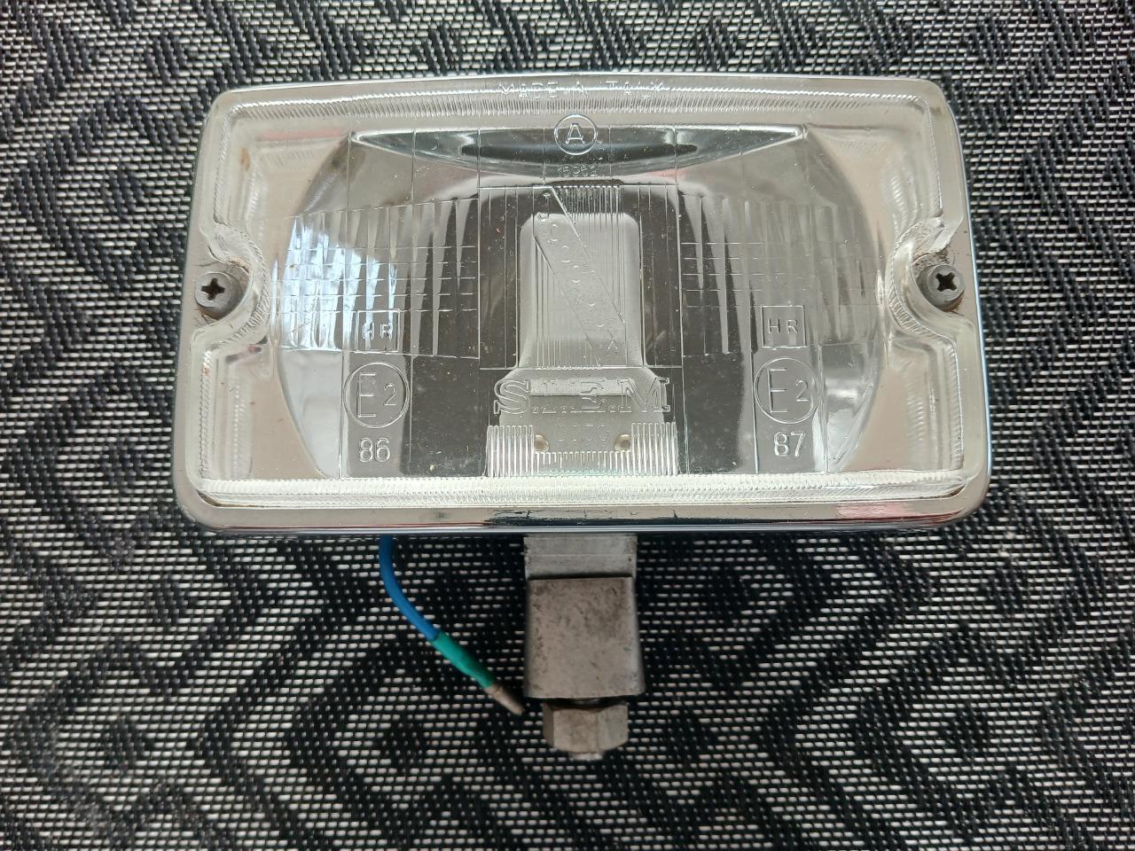 Phare longue portée SIEM SIMCA 1100 TI spécial LesAnciennes.com