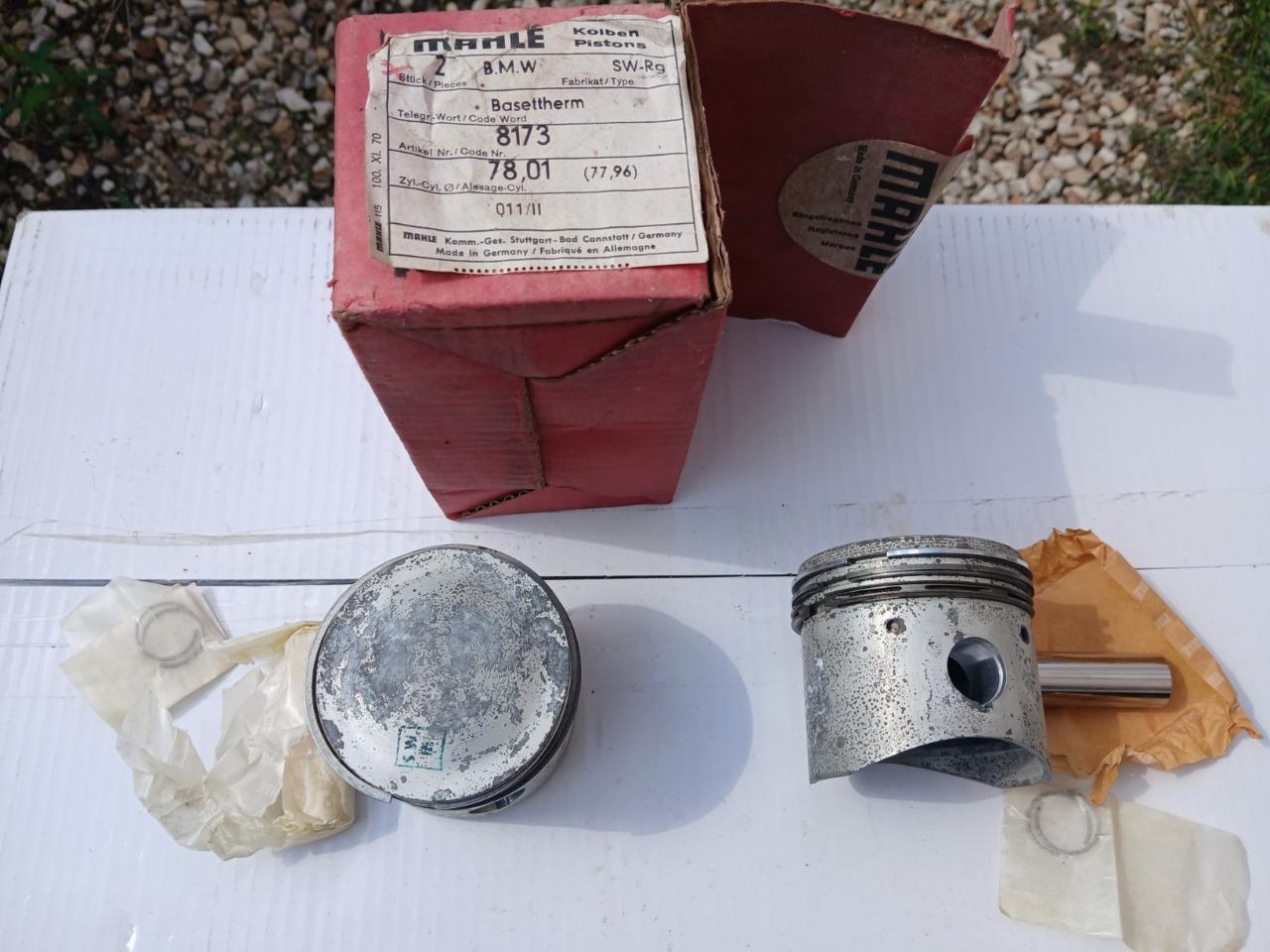 Pistons BMW 700 700 LesAnciennes.com