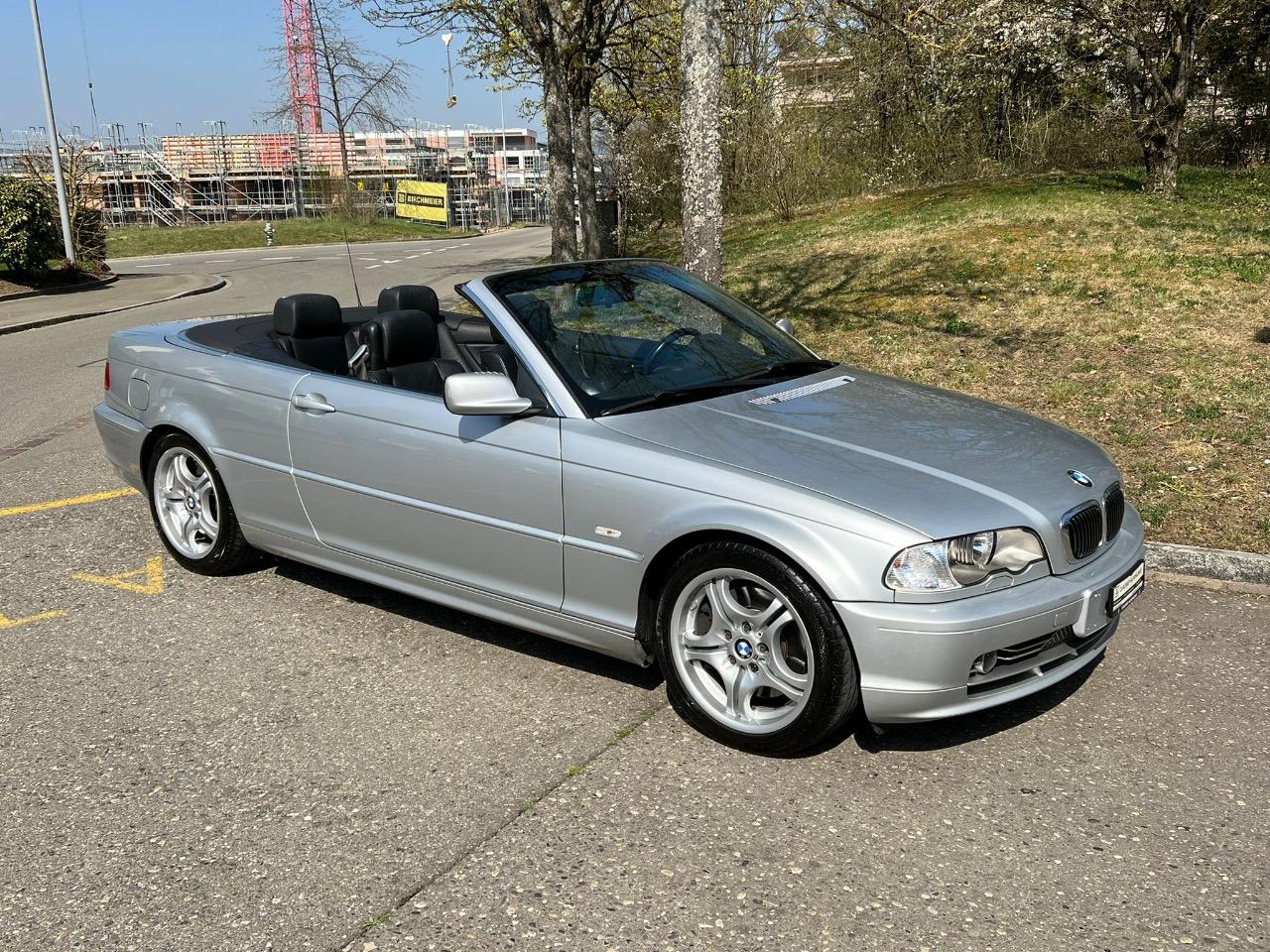 BMW 330i Cabriolet E46 Hard top et bvm - 2001 LesAnciennes.com