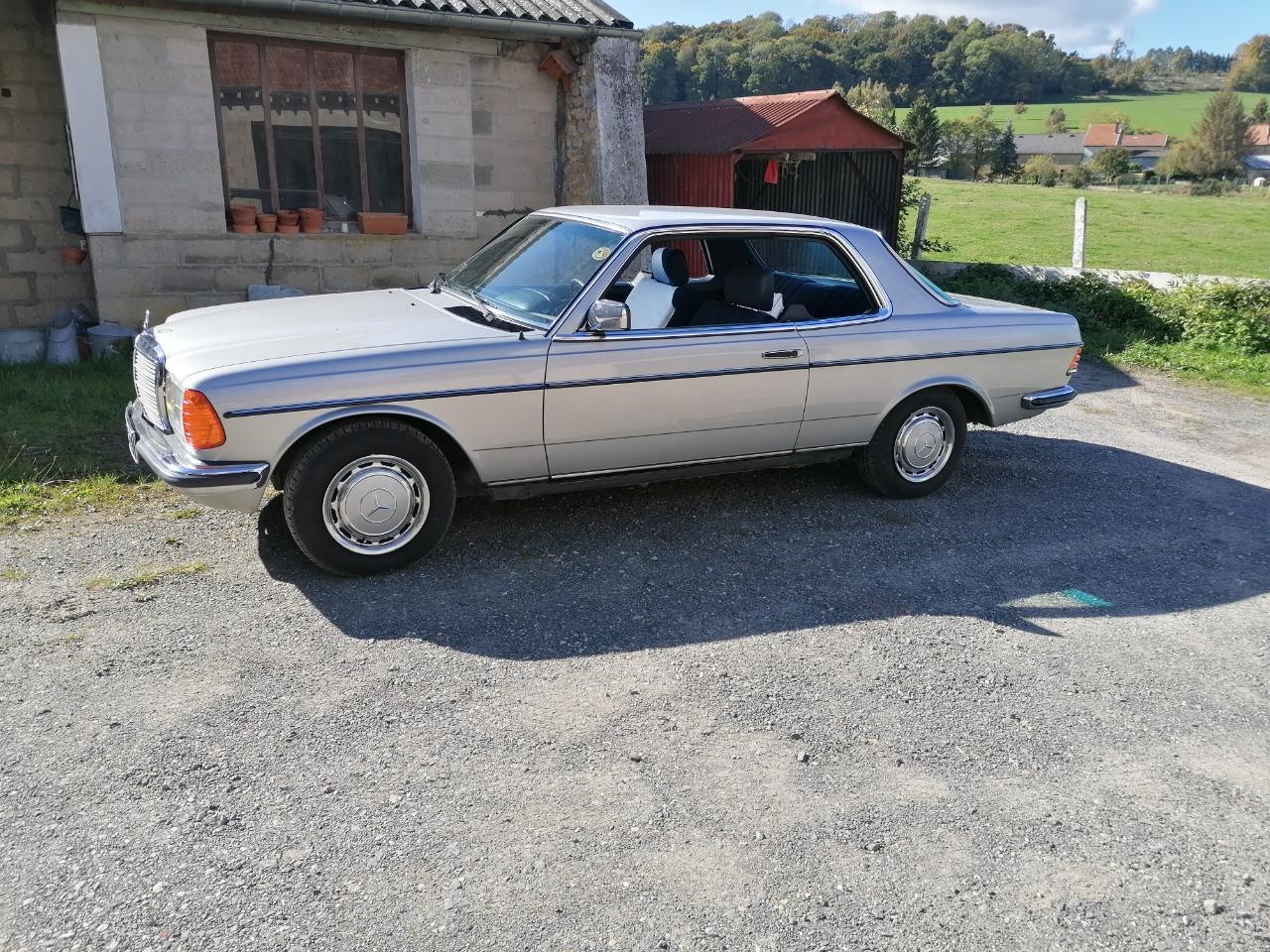 MERCEDES 230 CE W123 - 1984 LesAnciennes.com