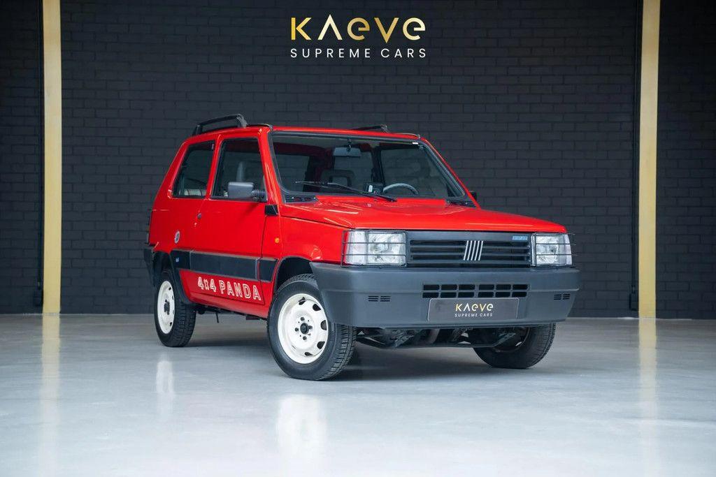 1995 Fiat Panda 1.1L 4x4 | new paint | new interior LesAnciennes.com