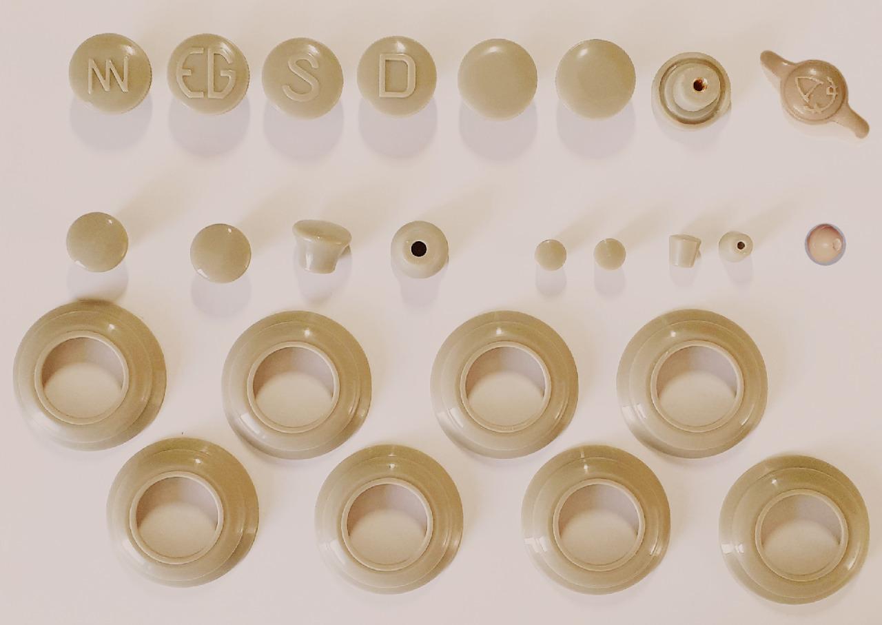 26 pièces 203 Peugeot: boutons bagues pommeau... LesAnciennes.com