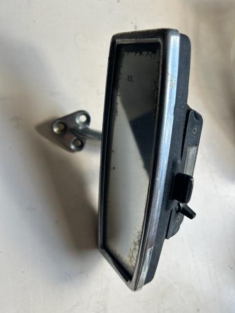 Rétroviseur intérieur pour Ferrari 330 LesAnciennes.com