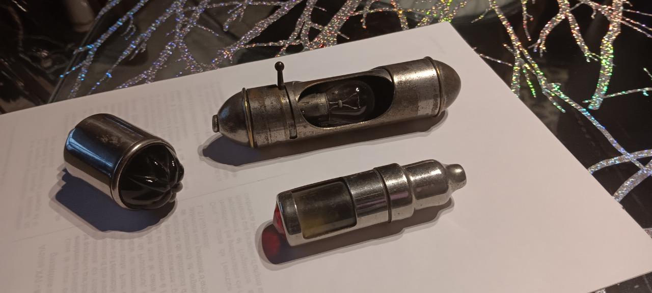 Pièces DIVERS divers voir photo LesAnciennes.com