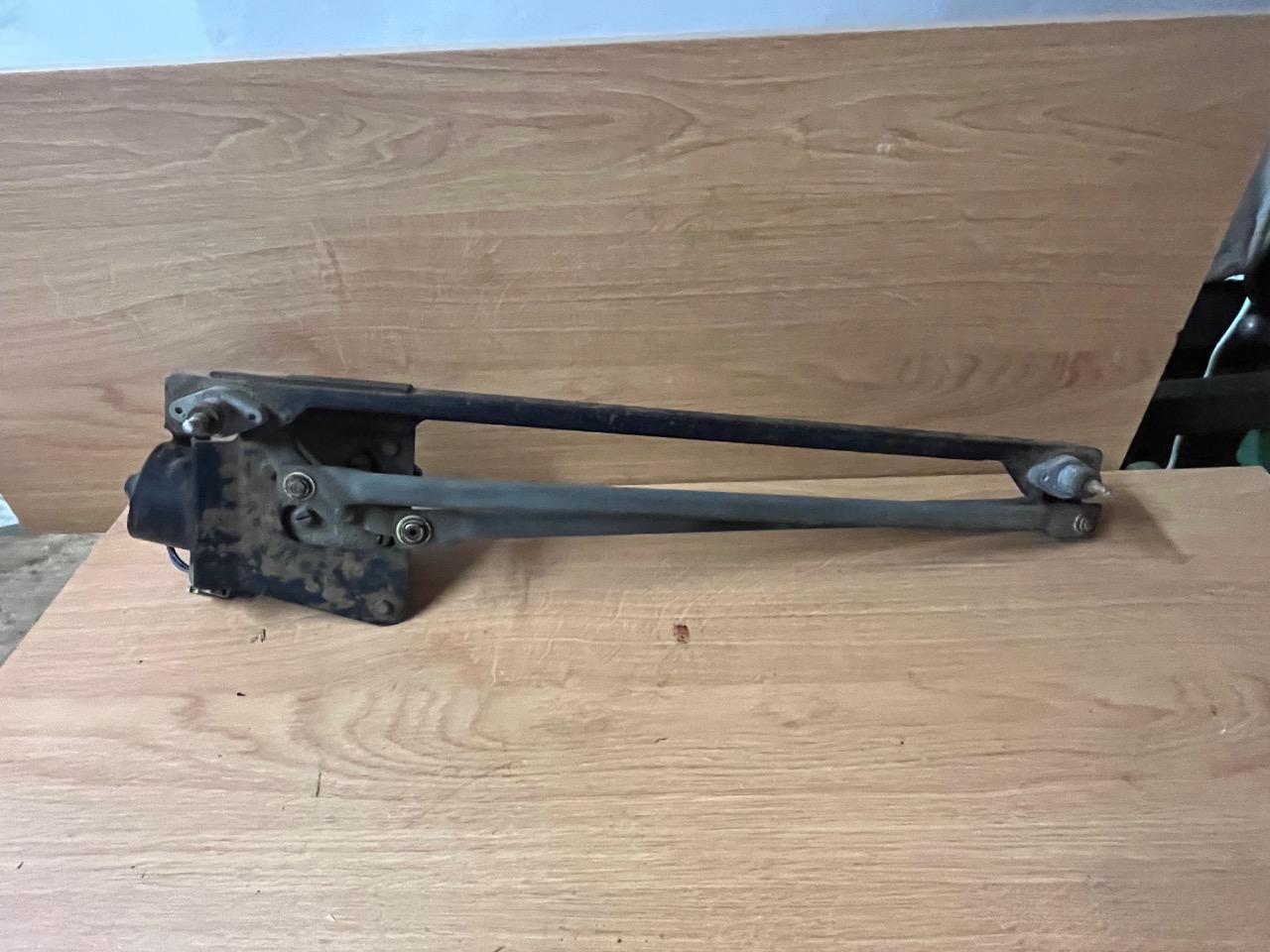 Mécanisme d’essuie-glace pour RENAULT 5 (R5) LesAnciennes.com