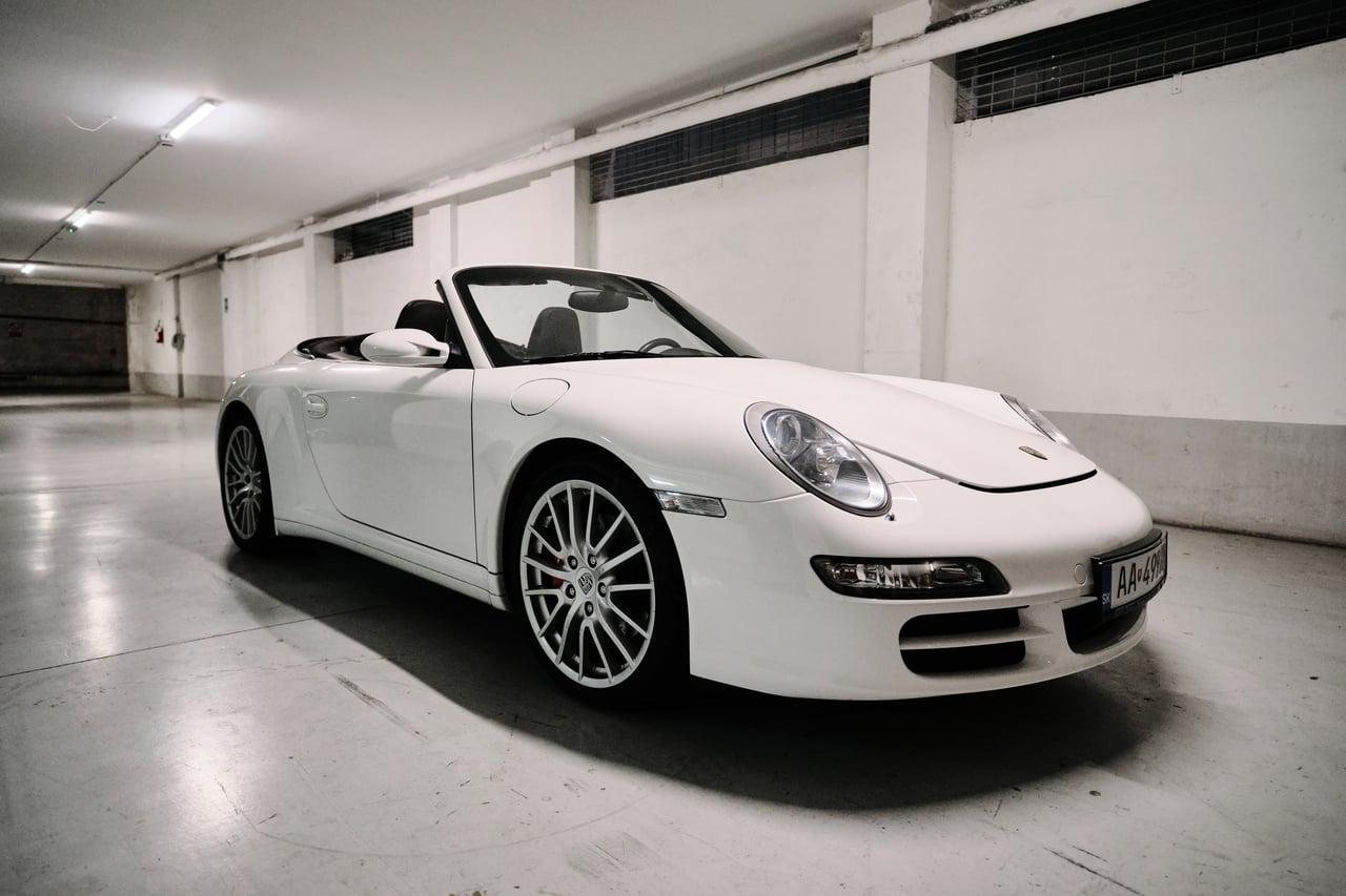 2008 Porsche 911 Cabriolet 3.8 Carrera 4S LesAnciennes.com