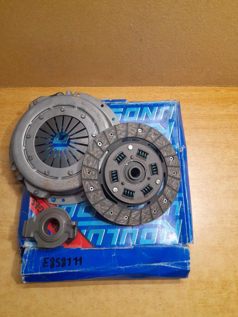 Kit Embrayage Seat Ibiza 1.2L 1.5L SXI Seat Ronda LesAnciennes.com
