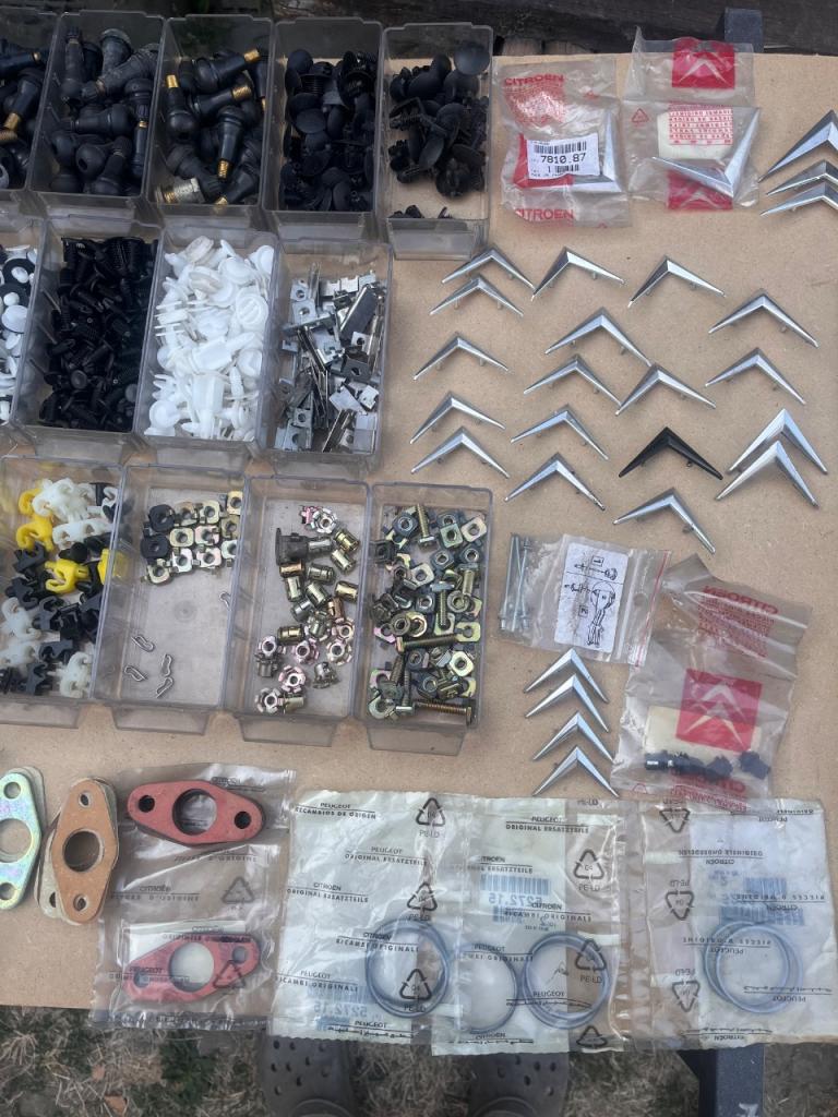 Lot de pièces CITROËN Citroën LesAnciennes.com