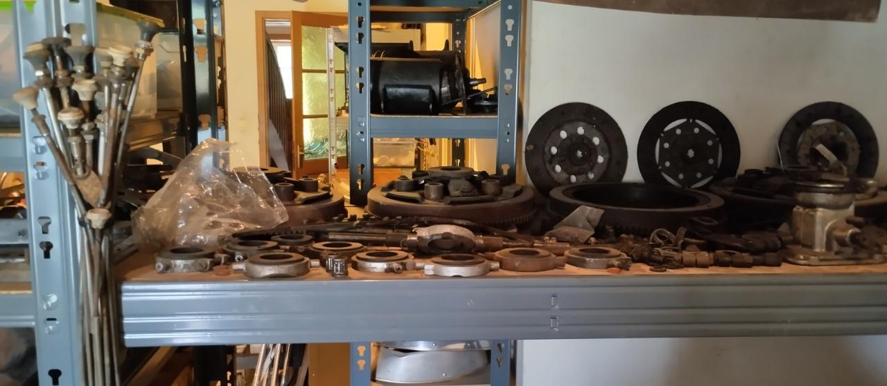 Pièces PANHARD butées et embrayages LesAnciennes.com