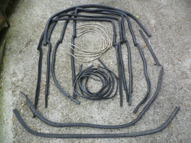 Lot de pièces CITROEN DS 19 20 21 23 LesAnciennes.com