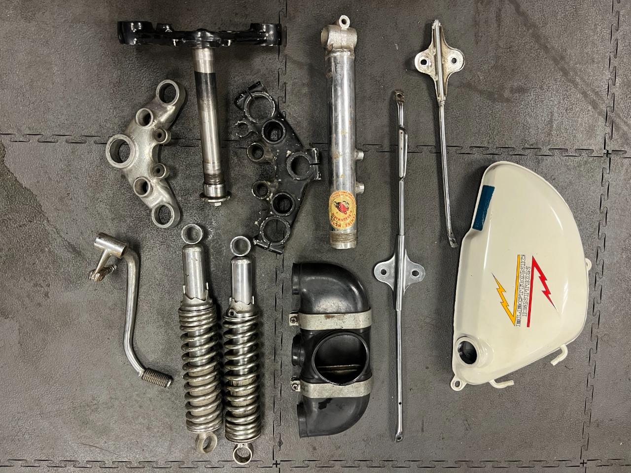 Pièces KAWASAKI 500 H1 LesAnciennes.com