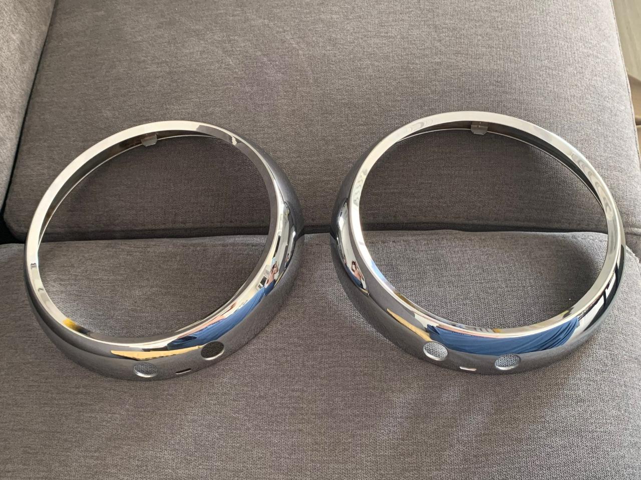 Enjoliveurs de phares chromés Citroen DS LesAnciennes.com