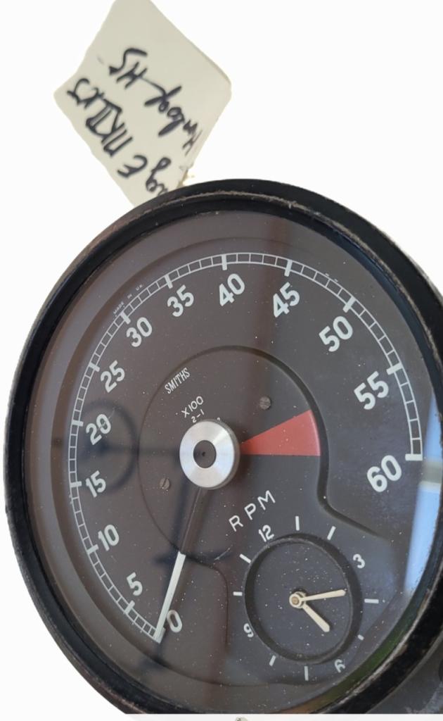 COMPTE TOURS JAGUAR Type E / BERLINES MK2 LesAnciennes.com