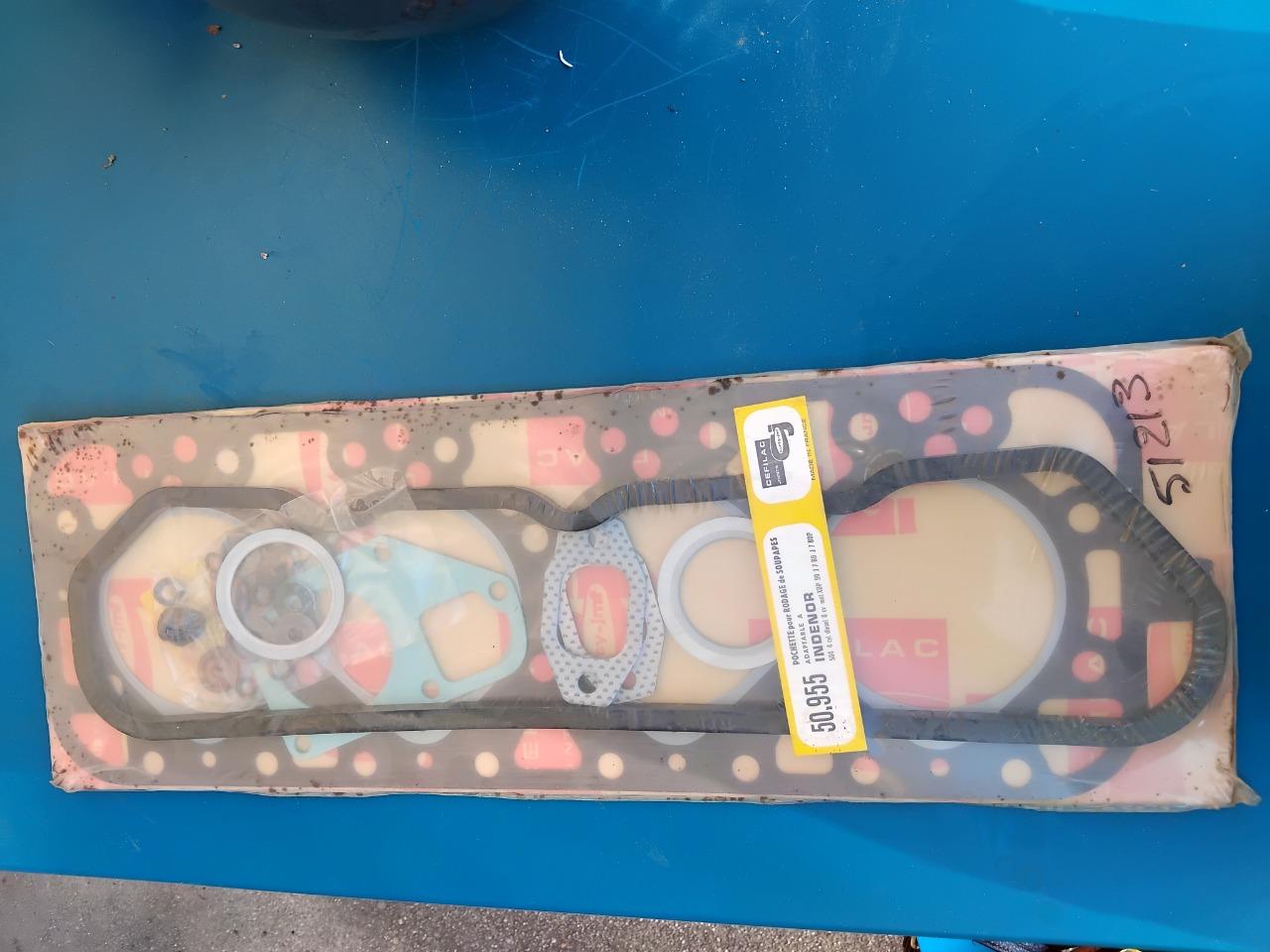 Pochette rodage PEUGEOT 504 LesAnciennes.com