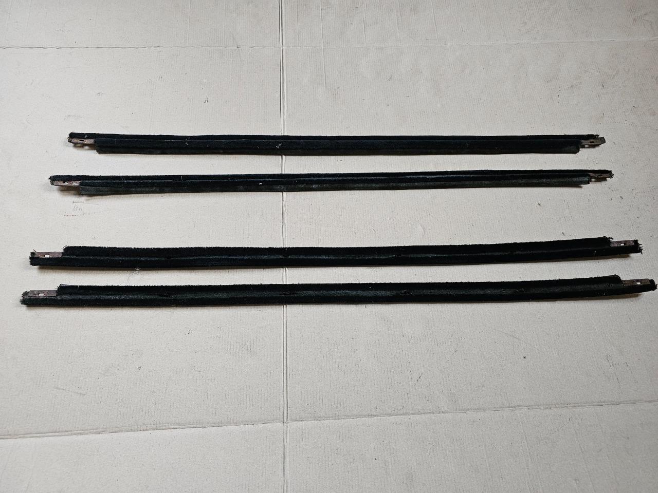 Leche vitre CITROEN DS LesAnciennes.com