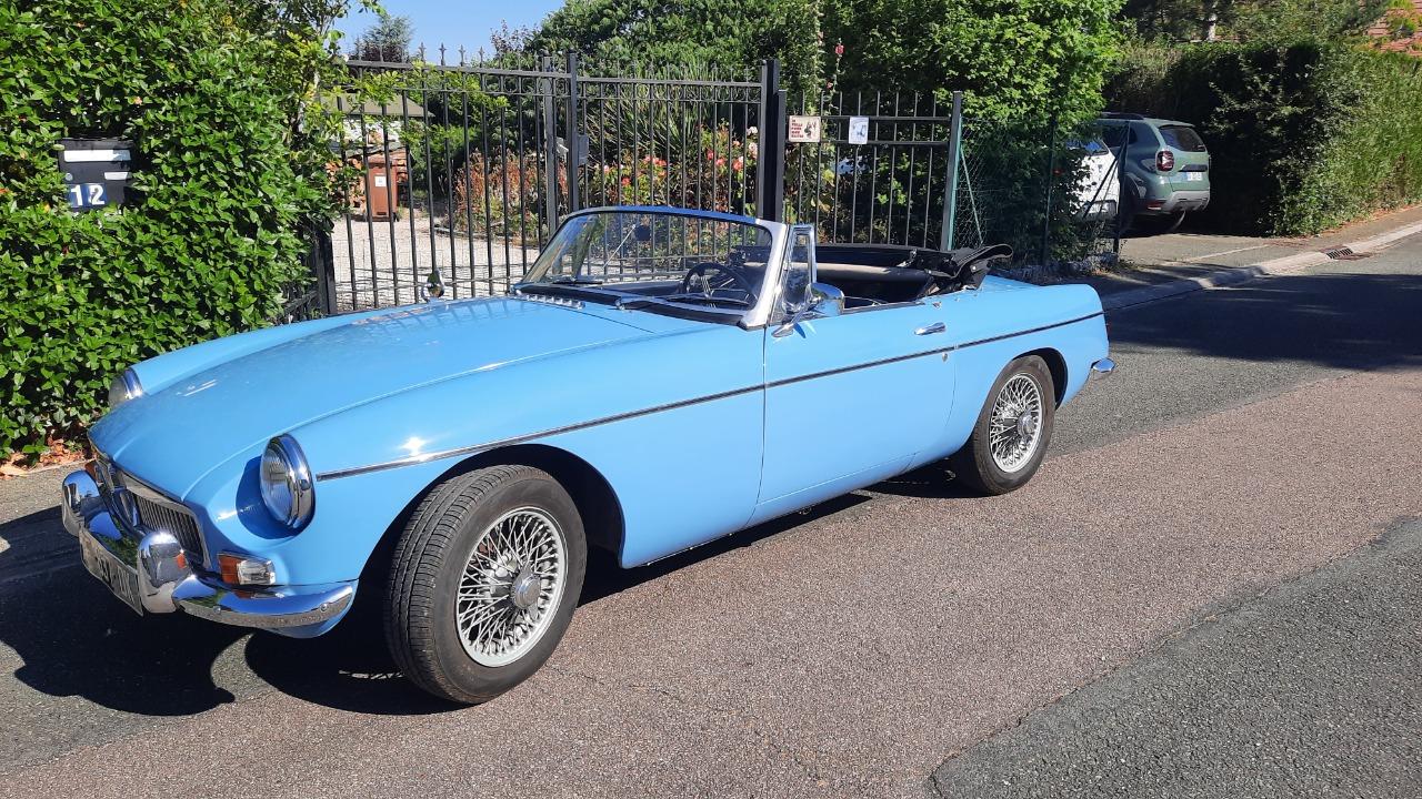 MG MGB - 1964 LesAnciennes.com