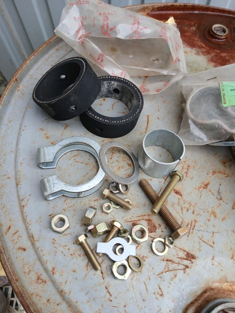 Echappement PEUGEOT 204 LesAnciennes.com