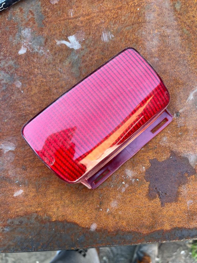 Cabochon PEUGEOT 205 Gti LesAnciennes.com