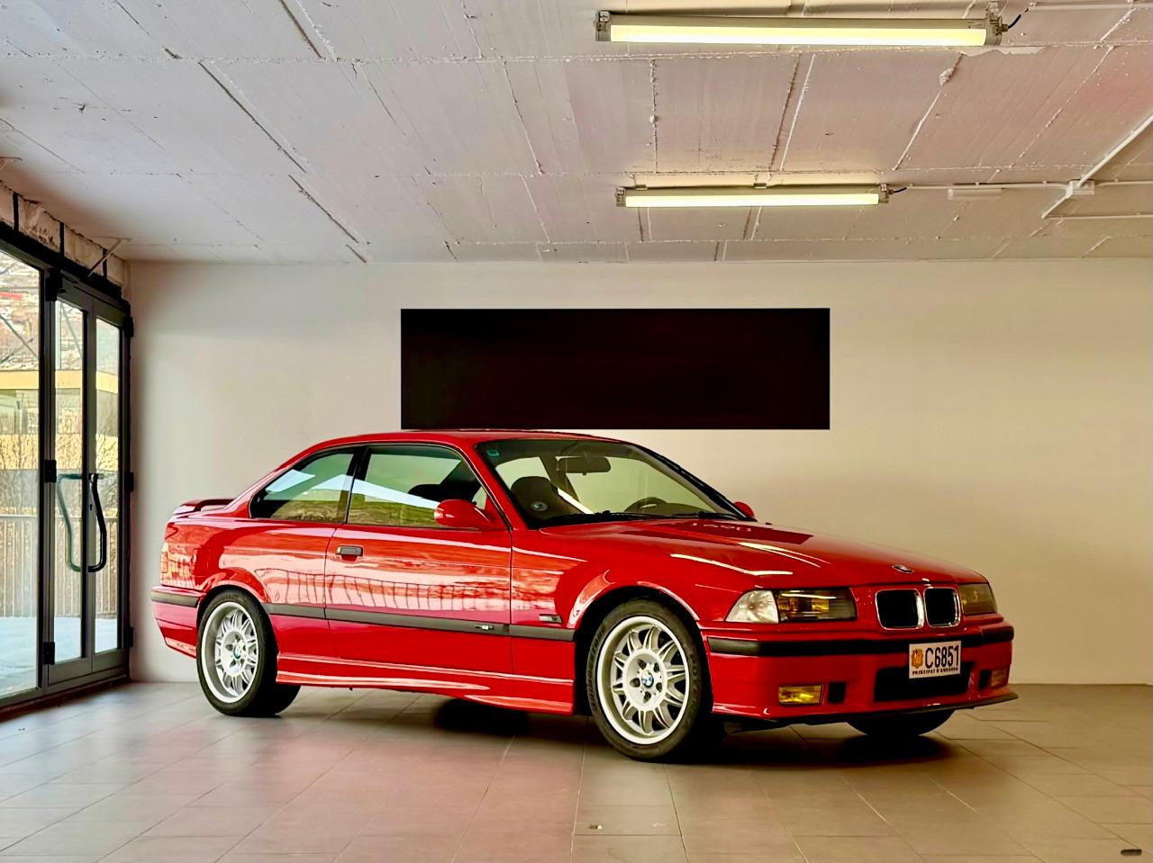 BMW M3 E36 - 1996 LesAnciennes.com