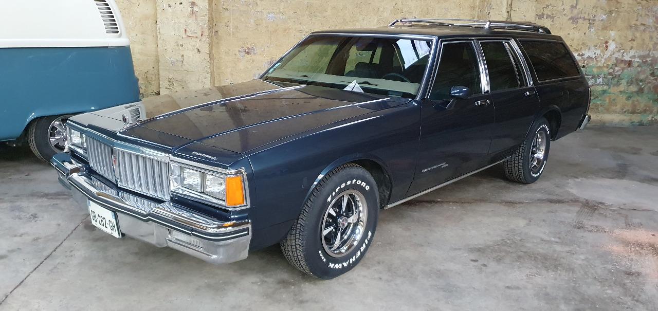 PONTIAC Parisienne Safari - 1985 LesAnciennes.com