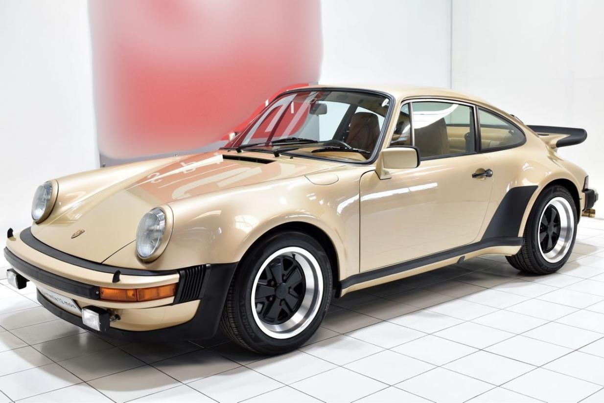 PORSCHE 930 Turbo 3.0 - 1977 LesAnciennes.com