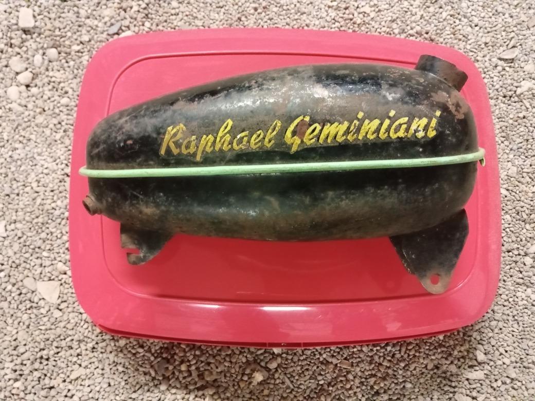 Pièces RAPHAEL GEMINIANI Velomoteur à galet LesAnciennes.com