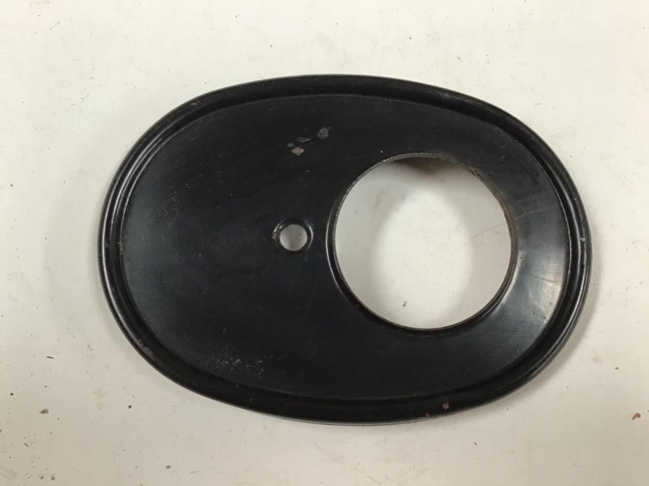 COUVERCLE NEUF FILTRE À AIR PEUGEOT 104 LesAnciennes.com