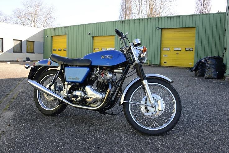 NORTON Commando 750 - 1971 LesAnciennes.com