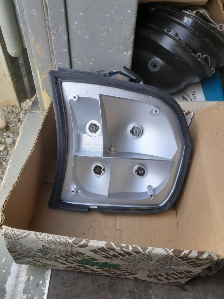 Platine PEUGEOT 504 LesAnciennes.com