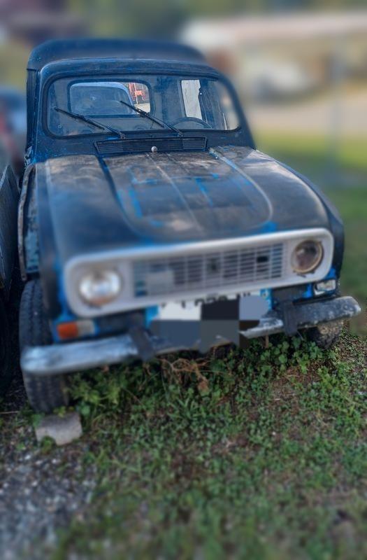 Pièces RENAULT 4 (R4) R4 FOURGONNETTE LesAnciennes.com