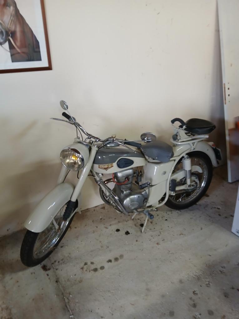 MOTOCONFORT U57C 125 - 1961 LesAnciennes.com